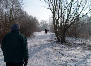 Spaziergänger im Winter