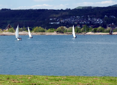 Segelboote auf dem Werratalsee